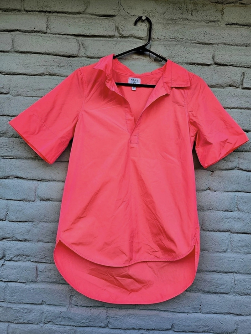 Noble 31 Neon Pink Top